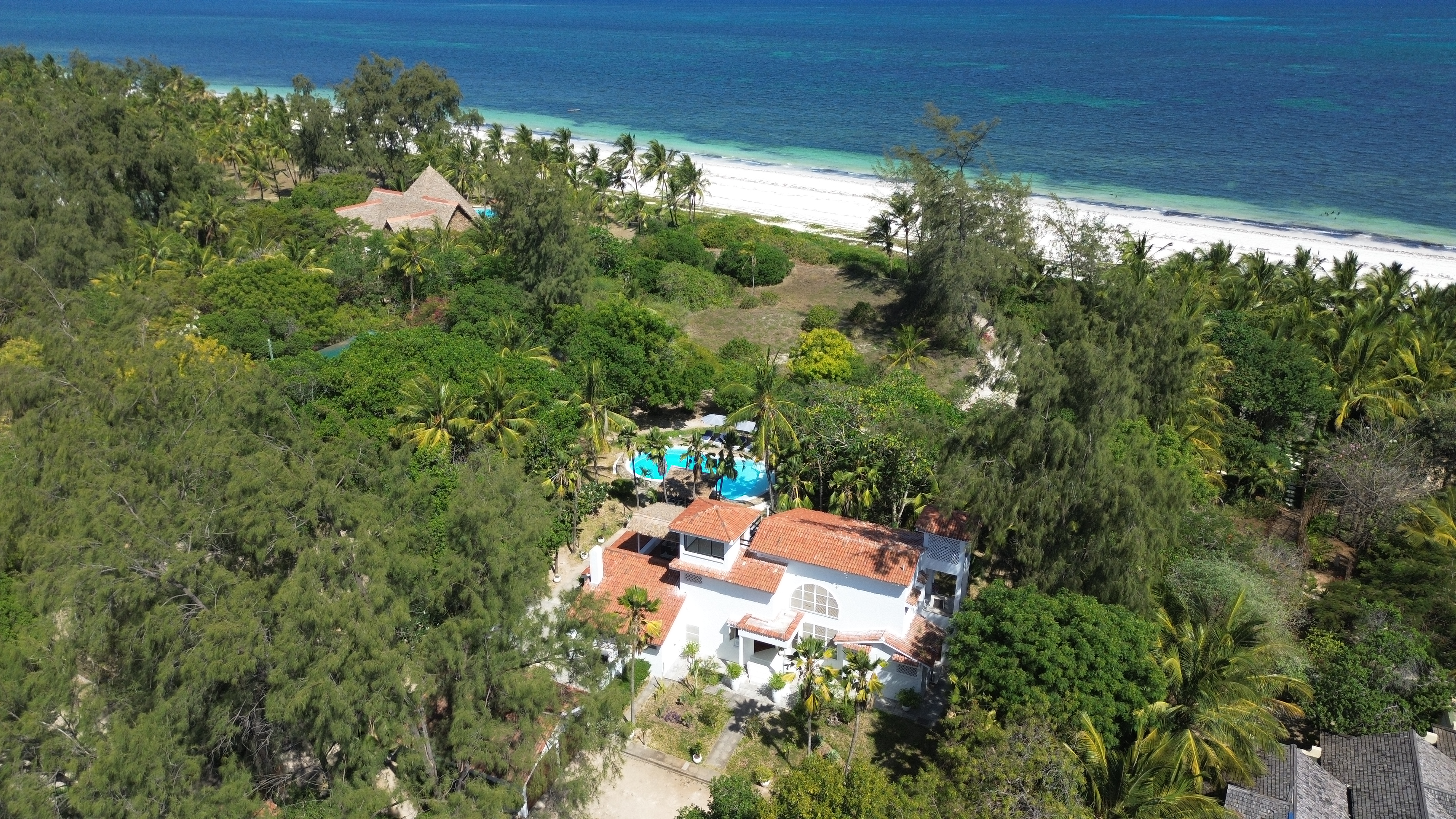Sandbox beachfront self-catering villa — Bofa Road, Kilifi, Kenya